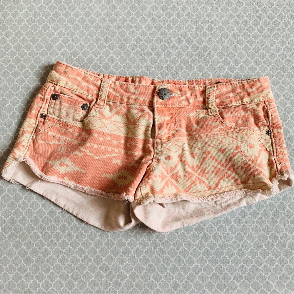 Low rise pink shorts
